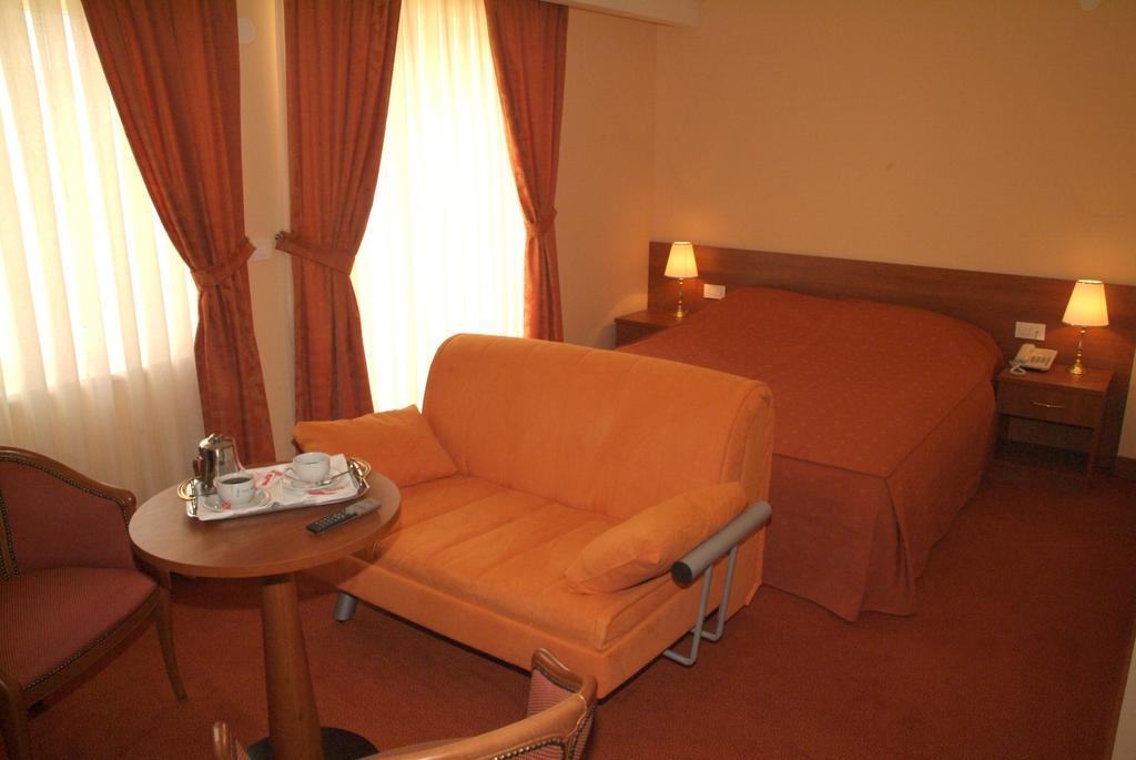 סיטלוק Hotel Kaktus מראה חיצוני תמונה