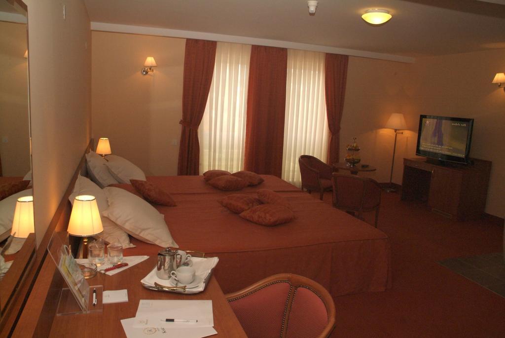 סיטלוק Hotel Kaktus מראה חיצוני תמונה