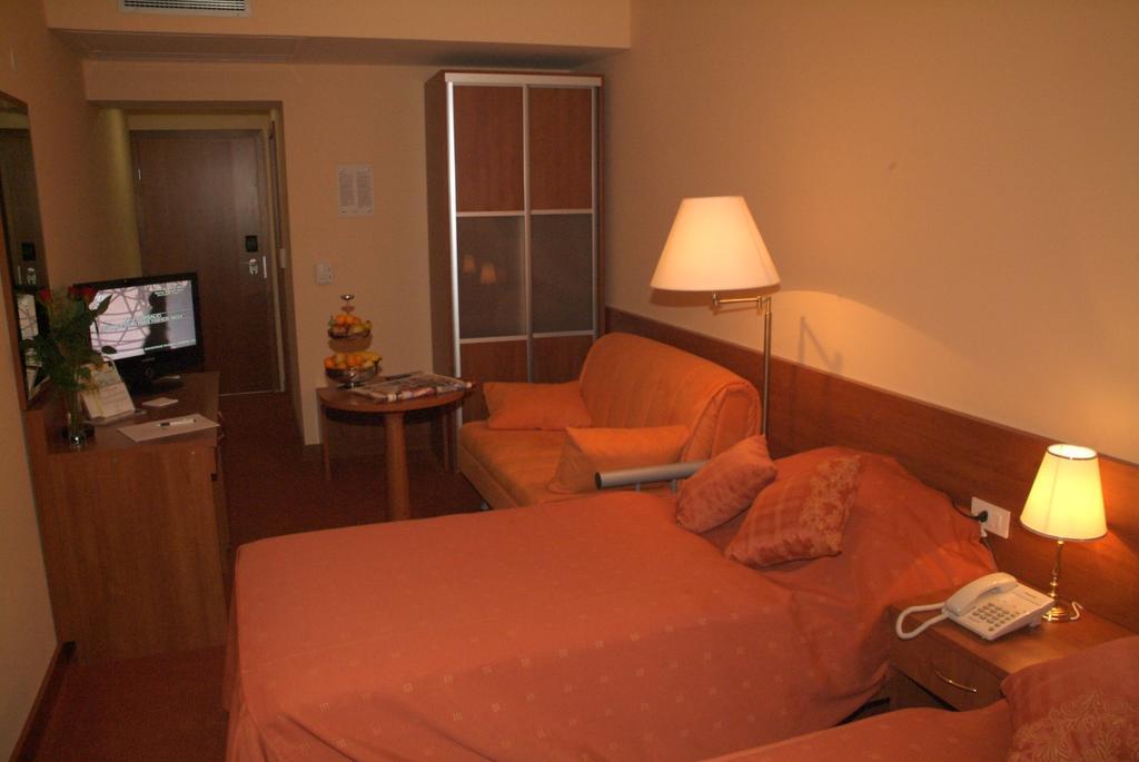 סיטלוק Hotel Kaktus מראה חיצוני תמונה